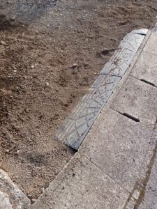 第2キャンプ場オートサイトNo.13の入口修繕について